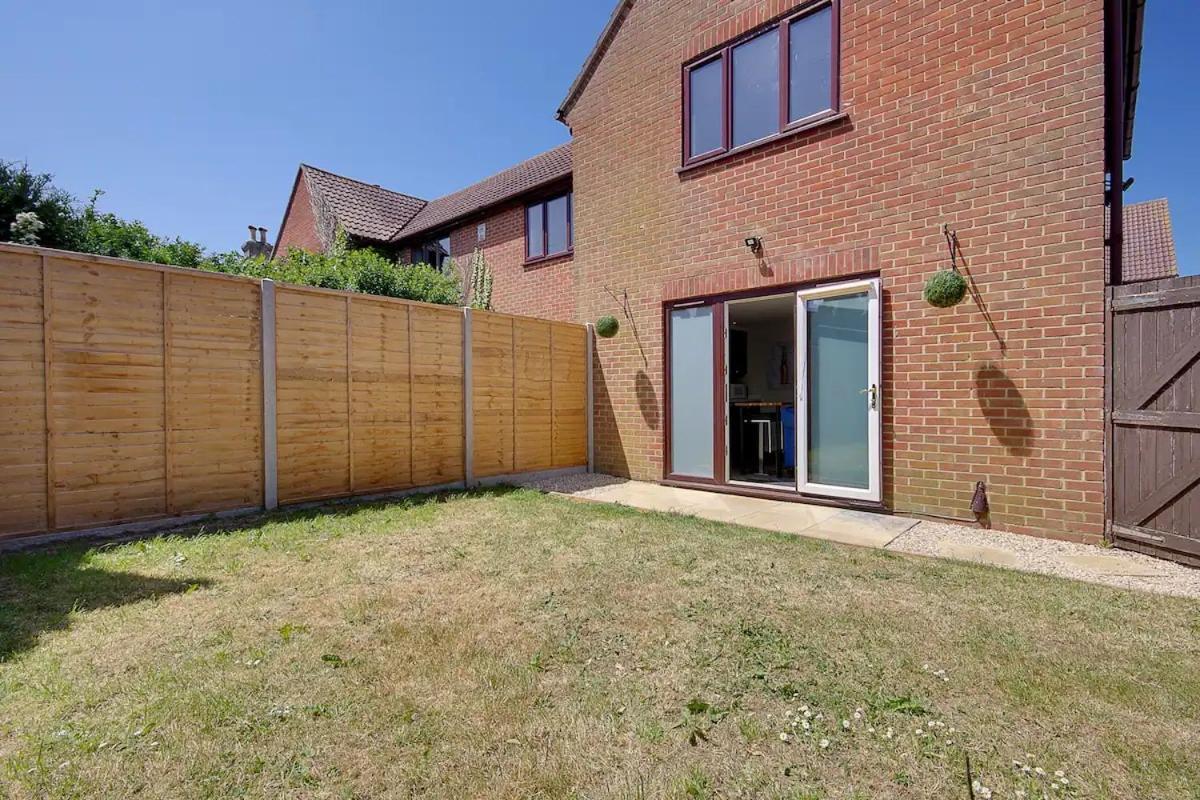 Windham Mews - Stunning Flat In Seaside Town Apartment Борнмът Екстериор снимка