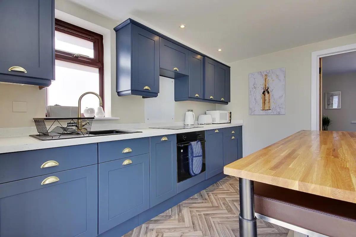 Windham Mews - Stunning Flat In Seaside Town Apartment Борнмът Екстериор снимка