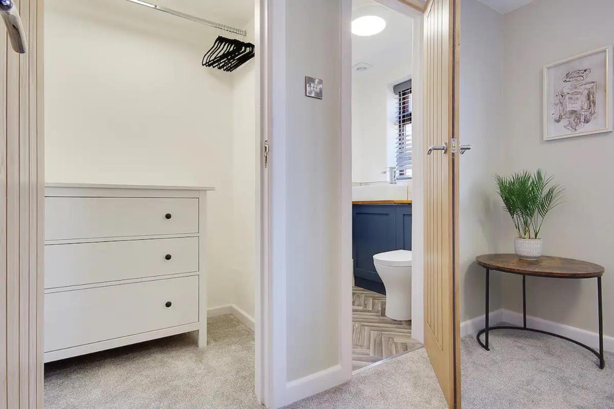 Windham Mews - Stunning Flat In Seaside Town Apartment Борнмът Екстериор снимка